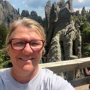 Meet your Posher, Jennifer